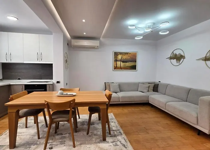 Διαμέρισμα E&e Τίρανα