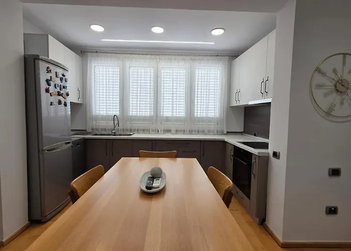 Διαμέρισμα E&e